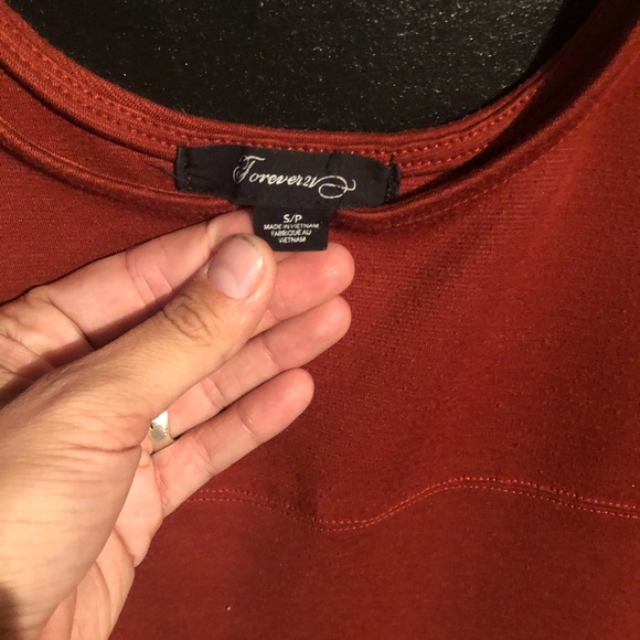 A copper dress - Picture 2 of 3